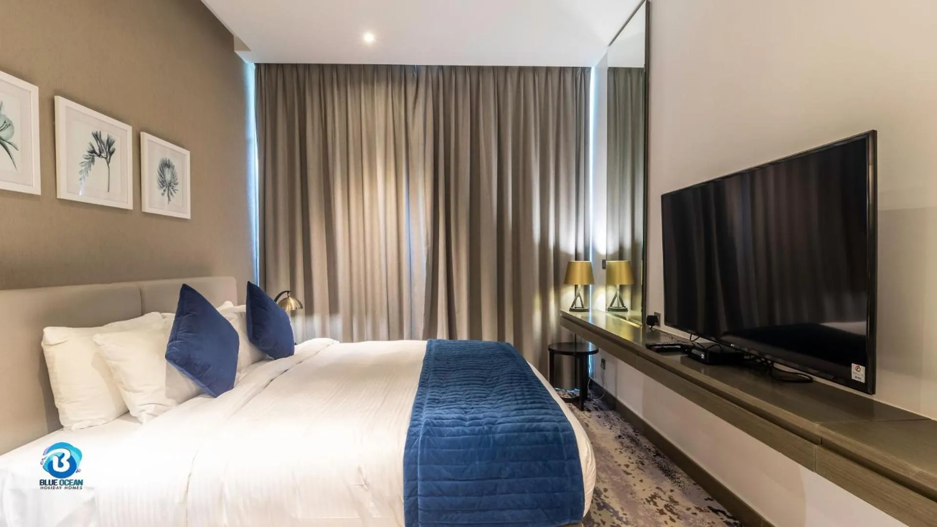 Апартаменты Damac Maison Prive, Canal View Studio And One Bedroom Apartments, Blue Ocean Holiday Homes Дубай