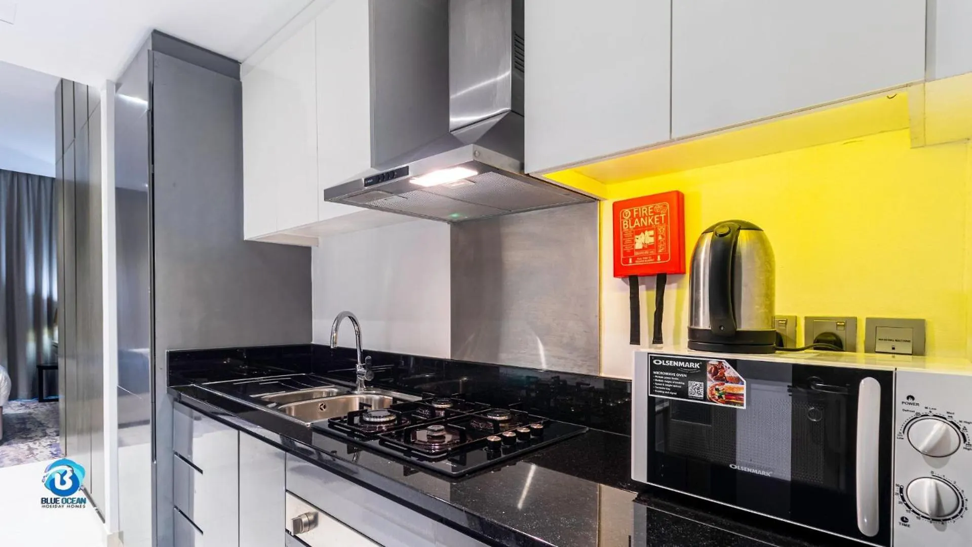Damac Maison Prive, Canal View Studio And One Bedroom Apartments, Blue Ocean Holiday Homes Дубай ОАЭ