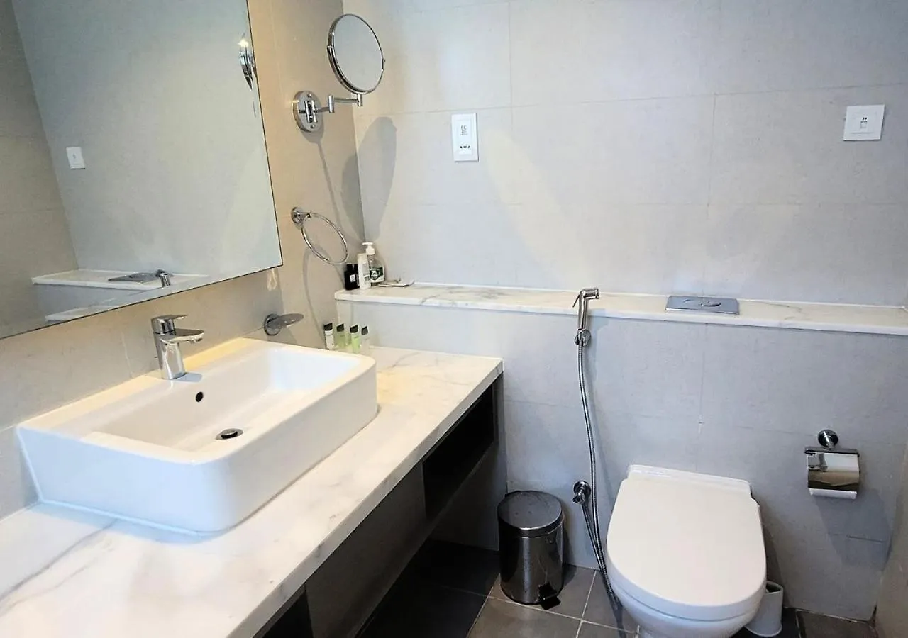 Damac Maison Prive, Canal View Studio And One Bedroom Apartments, Blue Ocean Holiday Homes Дубай 0*,