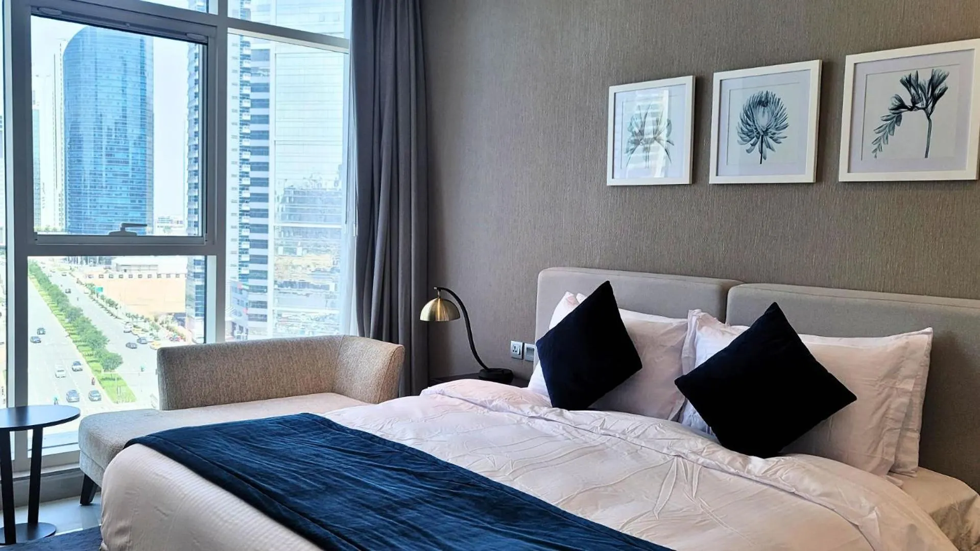 Damac Maison Prive, Canal View Studio And One Bedroom Apartments, Blue Ocean Holiday Homes Дубай 0*,  ОАЭ